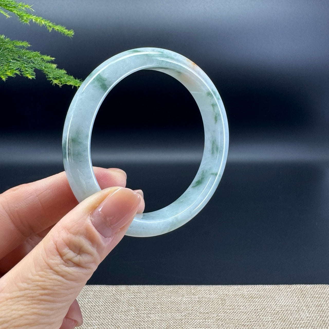 Genuine Burmese Green Jade Jadeite Bangle Bracelet ( 59.5mm )