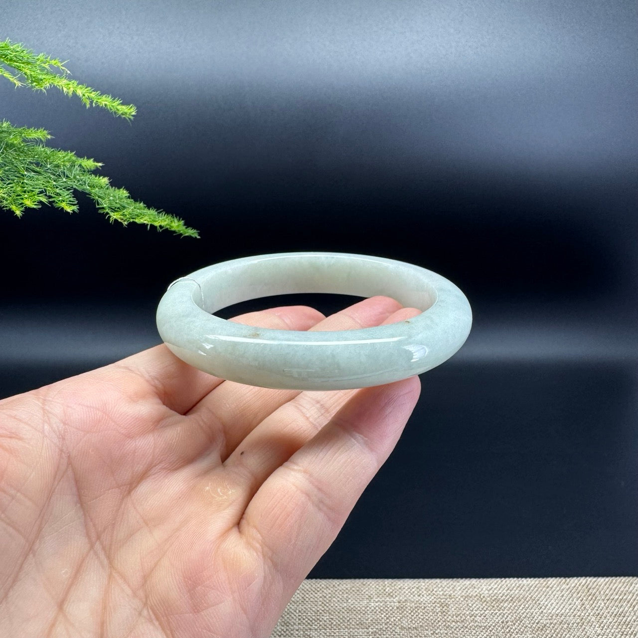 Genuine Burmese Apple Green Jade Jadeite Bangle Bracelet ( 59.3mm )
