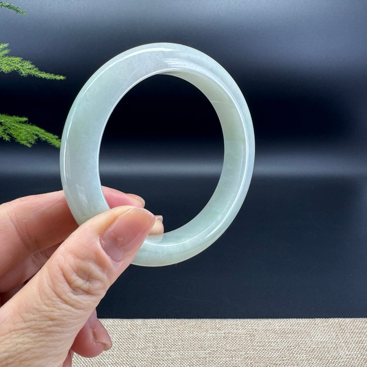 Genuine Burmese Apple Green Jade Jadeite Bangle Bracelet ( 60.5mm )