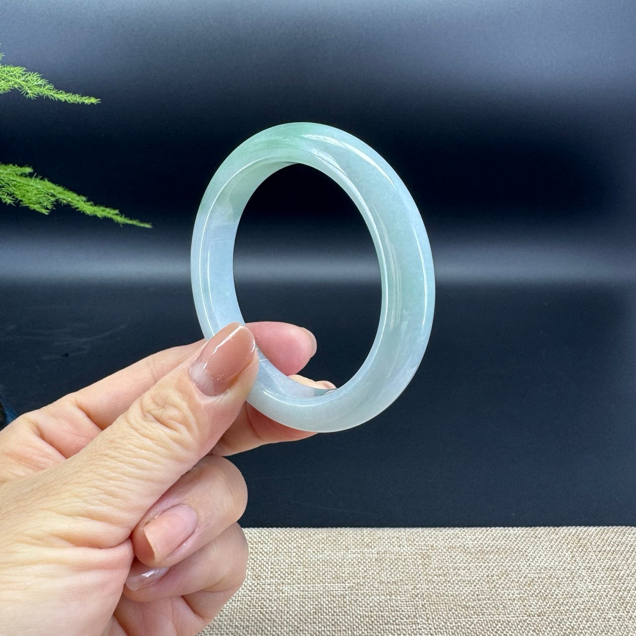 Genuine Burmese Green Jade Jadeite Bangle Bracelet ( 52.6mm )