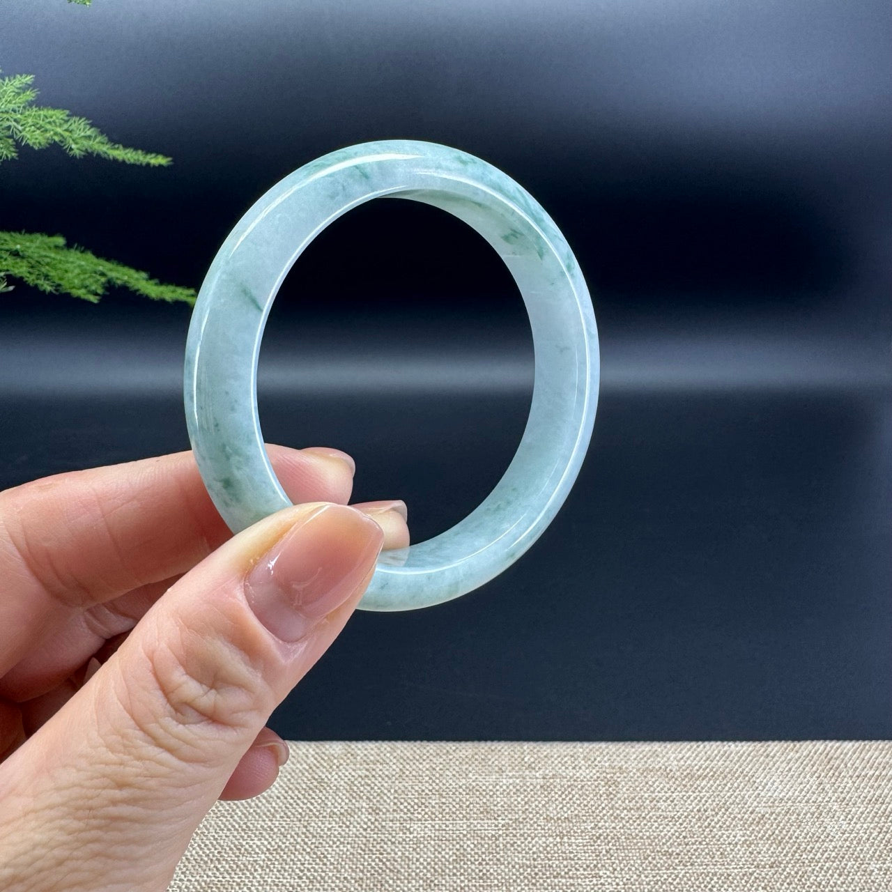 Genuine Burmese Green Jade Jadeite Bangle Bracelet ( 52.5mm )