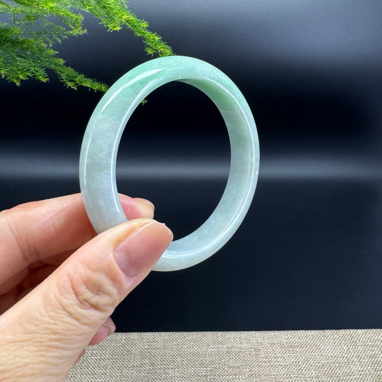 Genuine Burmese Apple Green Jade Jadeite Bangle Bracelet ( 57.5mm )
