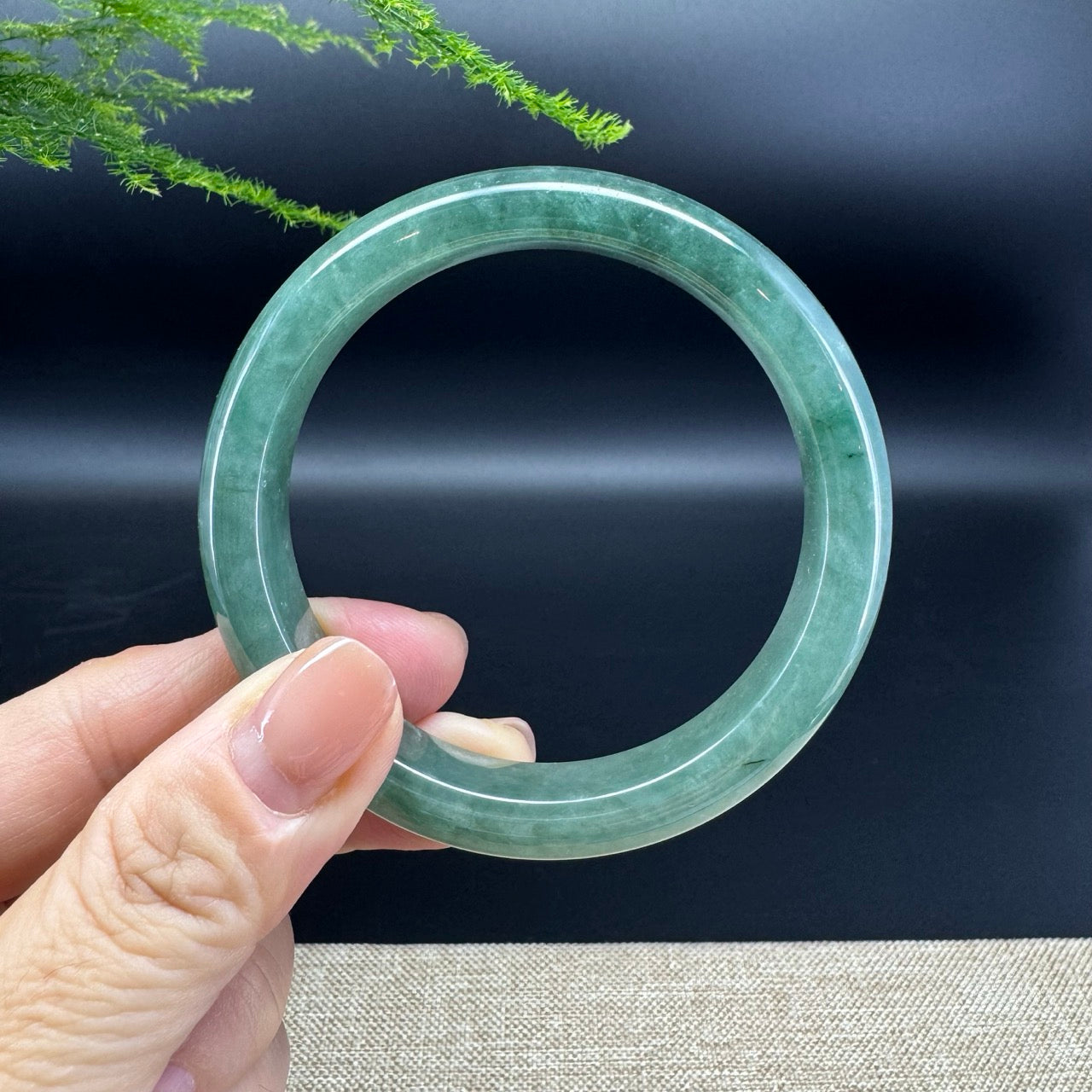 Genuine Burmese Green Jade Jadeite Bangle Bracelet ( 57.3mm )