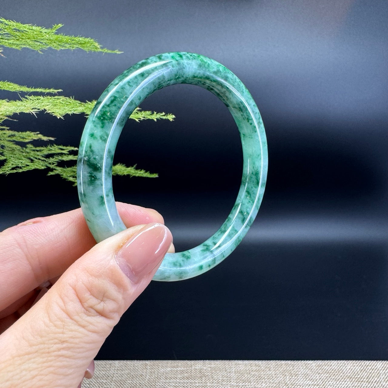 Genuine Burmese Oil Green Jade Jadeite Bangle Bracelet ( 55.9mm )