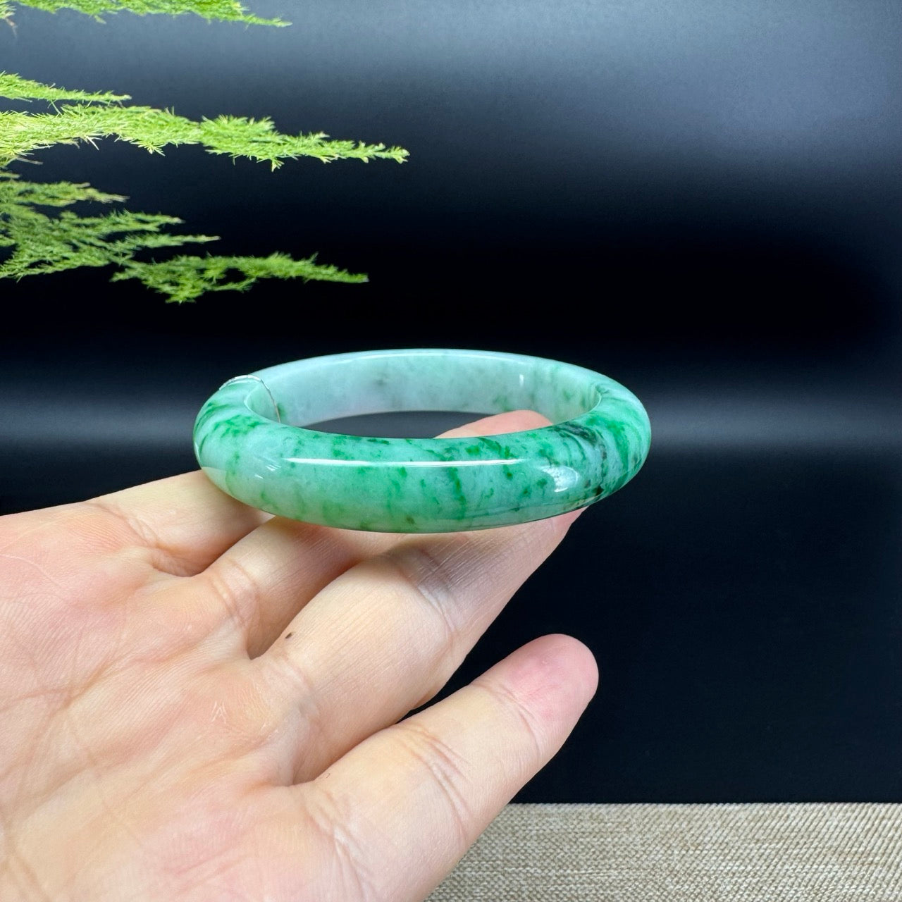 Genuine Burmese Green Jade Jadeite Bangle Bracelet ( 54.3mm )