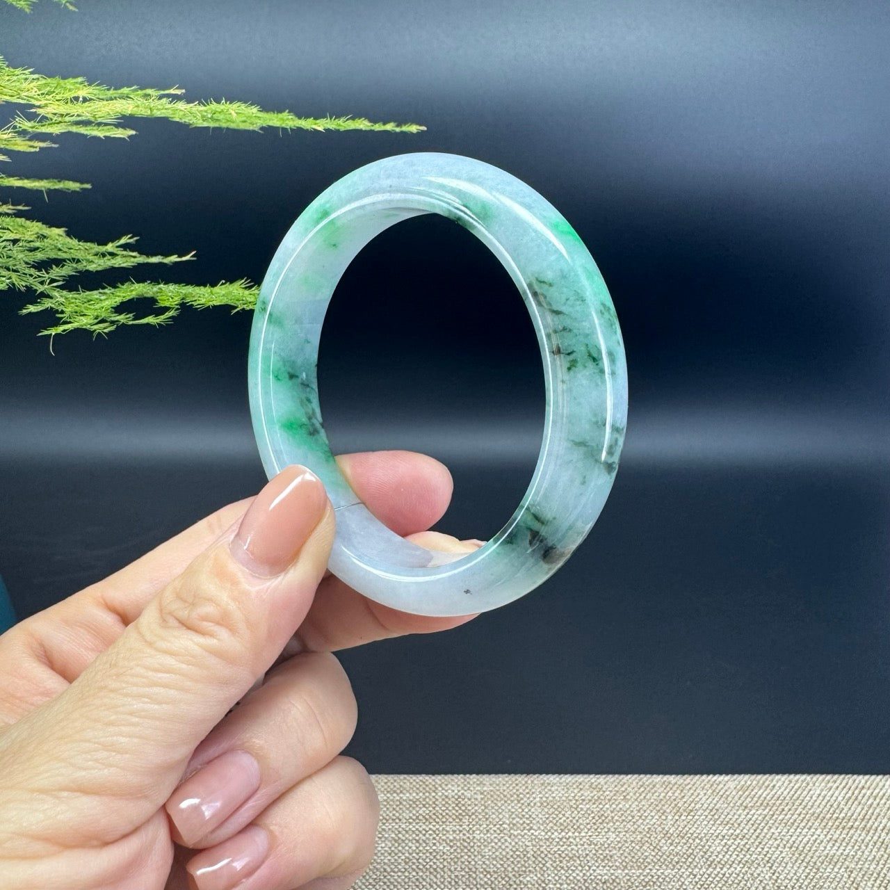 Genuine Burmese Green Jade Jadeite Bangle Bracelet ( 52.5mm )