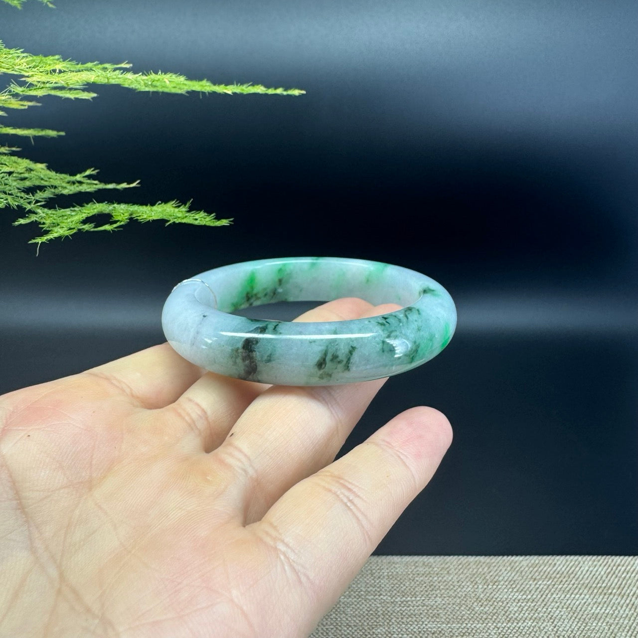 Genuine Burmese Green Jade Jadeite Bangle Bracelet ( 52.5mm )