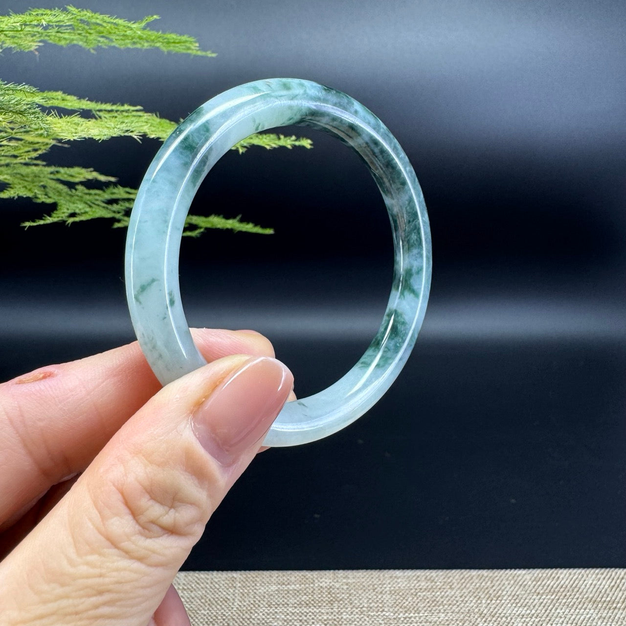 Genuine Burmese Green Jade Jadeite Bangle Bracelet ( 51.3mm )