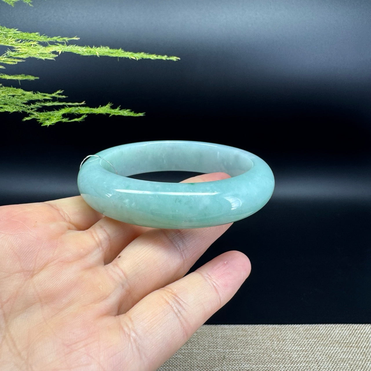 Genuine Burmese Green Jade Jadeite Bangle Bracelet ( 58.2mm )