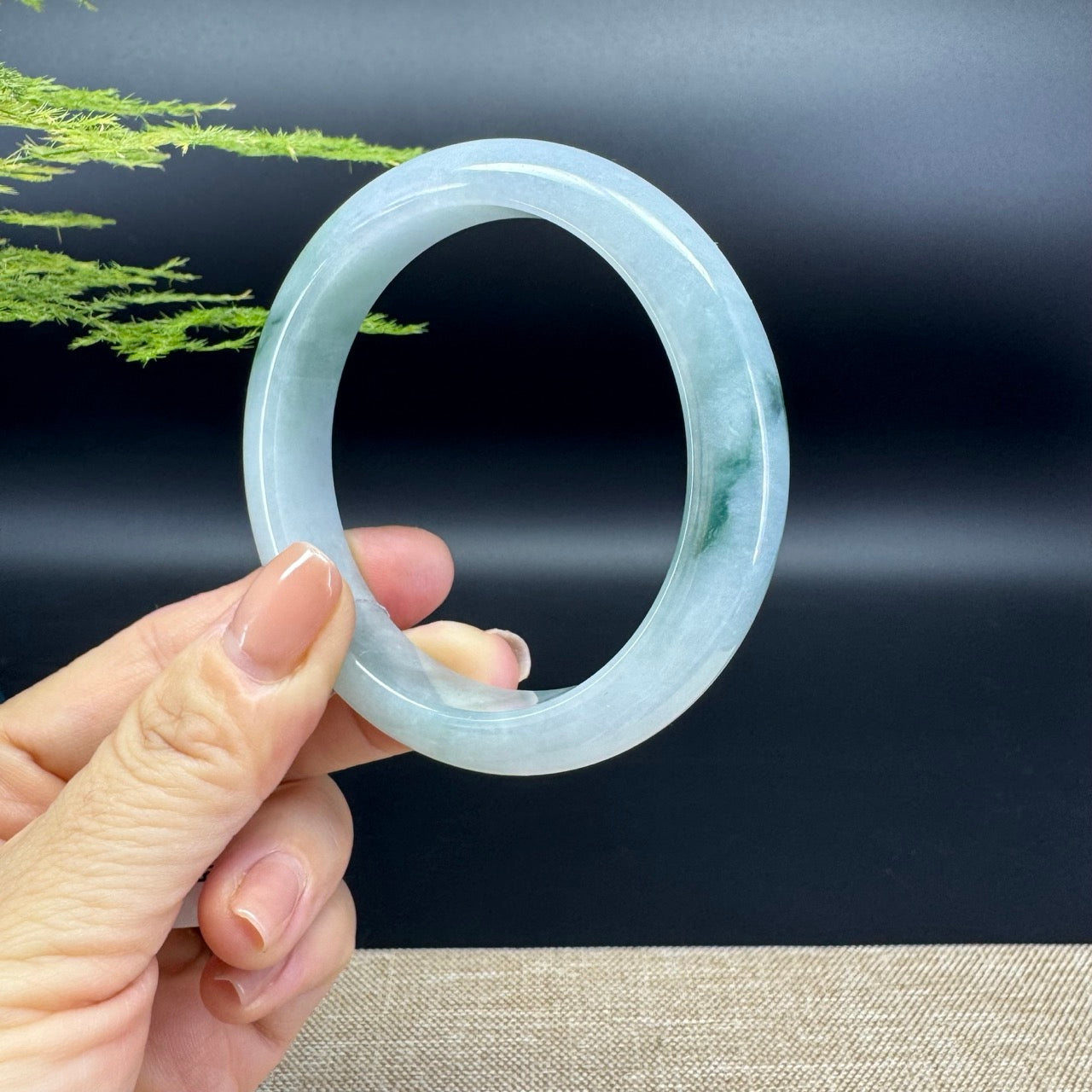 Genuine Burmese Green Jade Jadeite Bangle Bracelet ( 59.8mm )