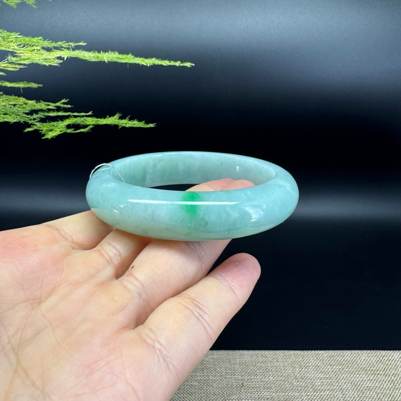 Genuine Burmese Green Jade Jadeite Bangle Bracelet ( 58.1mm )