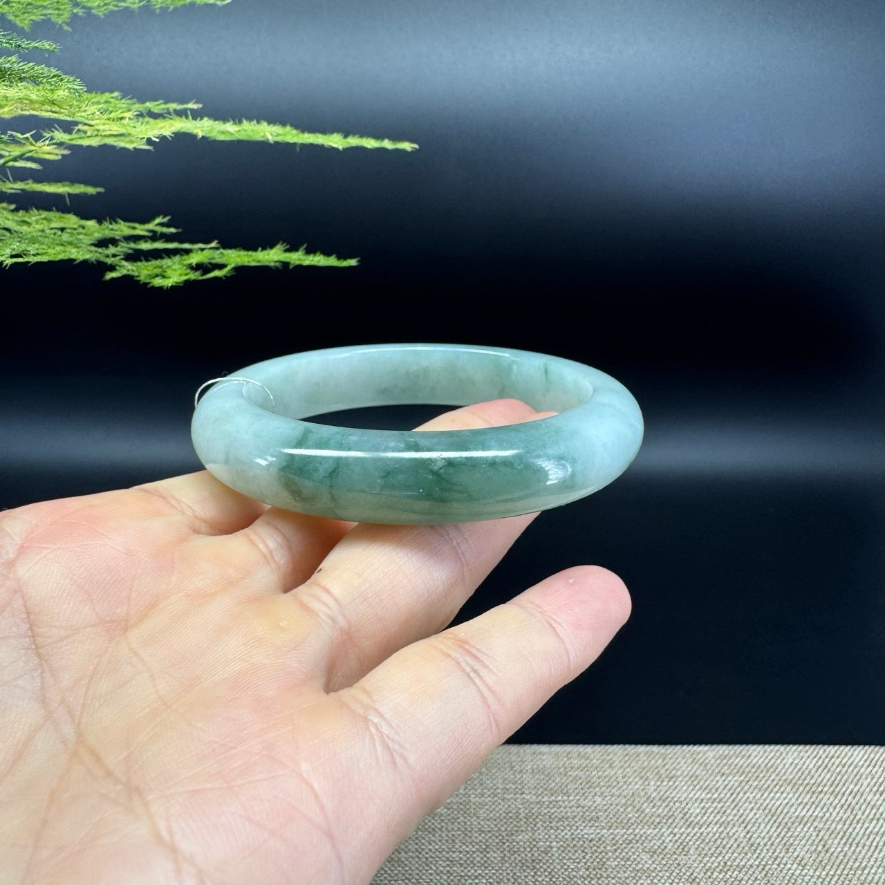 Genuine Burmese Green Jade Jadeite Bangle Bracelet ( 59.3mm )