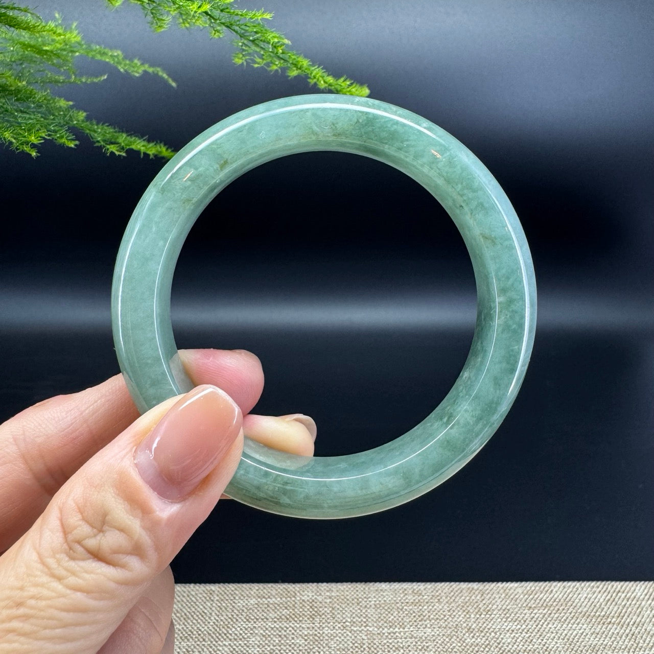 Genuine Burmese Oil Green Jade Jadeite Bangle Bracelet ( 55.5mm )