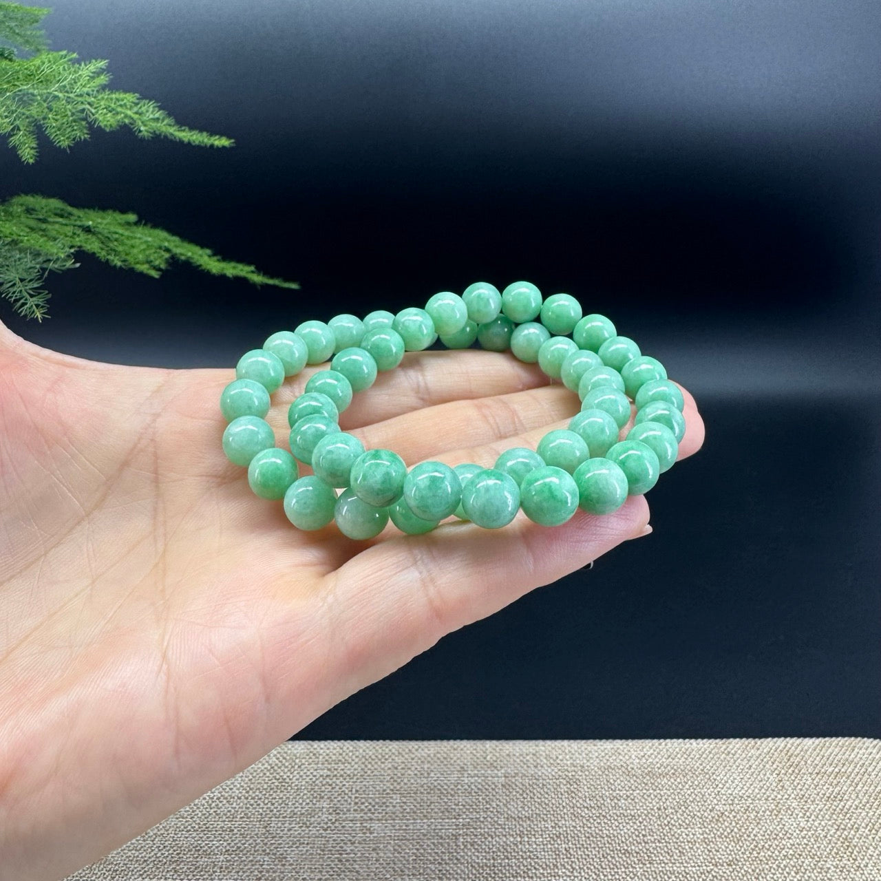 Genuine Jadeite Jade Round Green Beads Bracelet (8.5 mm)