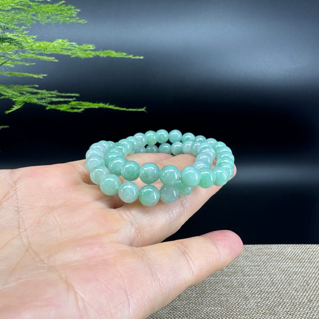 RealJade® Co. Genuine Jadeite Jade Round Apple Green Beads Bracelet (7.5mm)