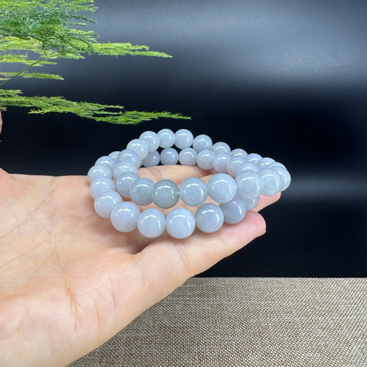 Natural Jadeite Jade Round Lavender Beads Bracelet ( 10 mm )