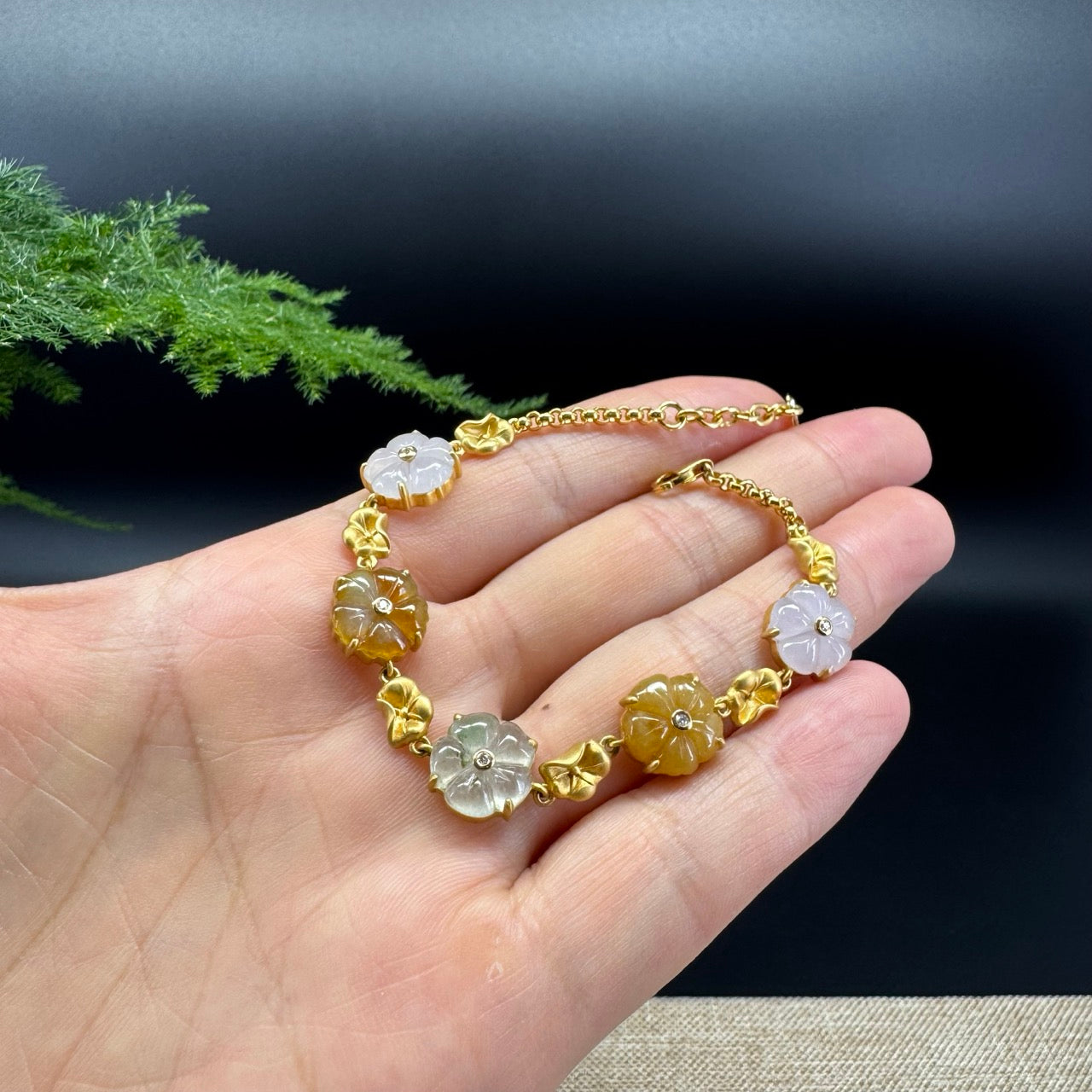 18K Yellow Gold Multi-Color Flowers Jadeite Jade Bracelet