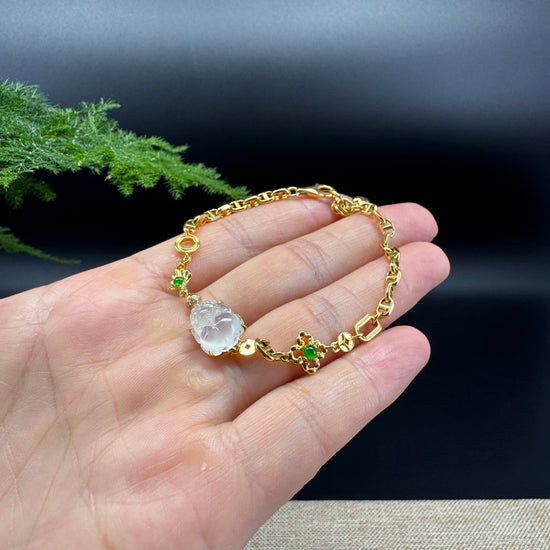 18K Yellow Gold Bracelet Set With Icy Jadeite Jade Pixiu