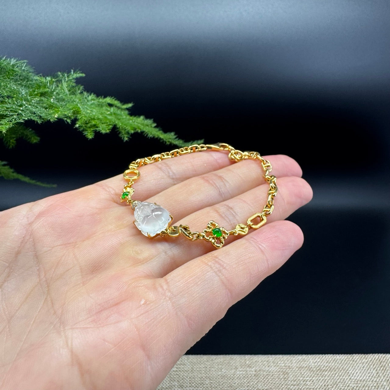 18K Yellow Gold Bracelet Set With Icy Jadeite Jade Pixiu