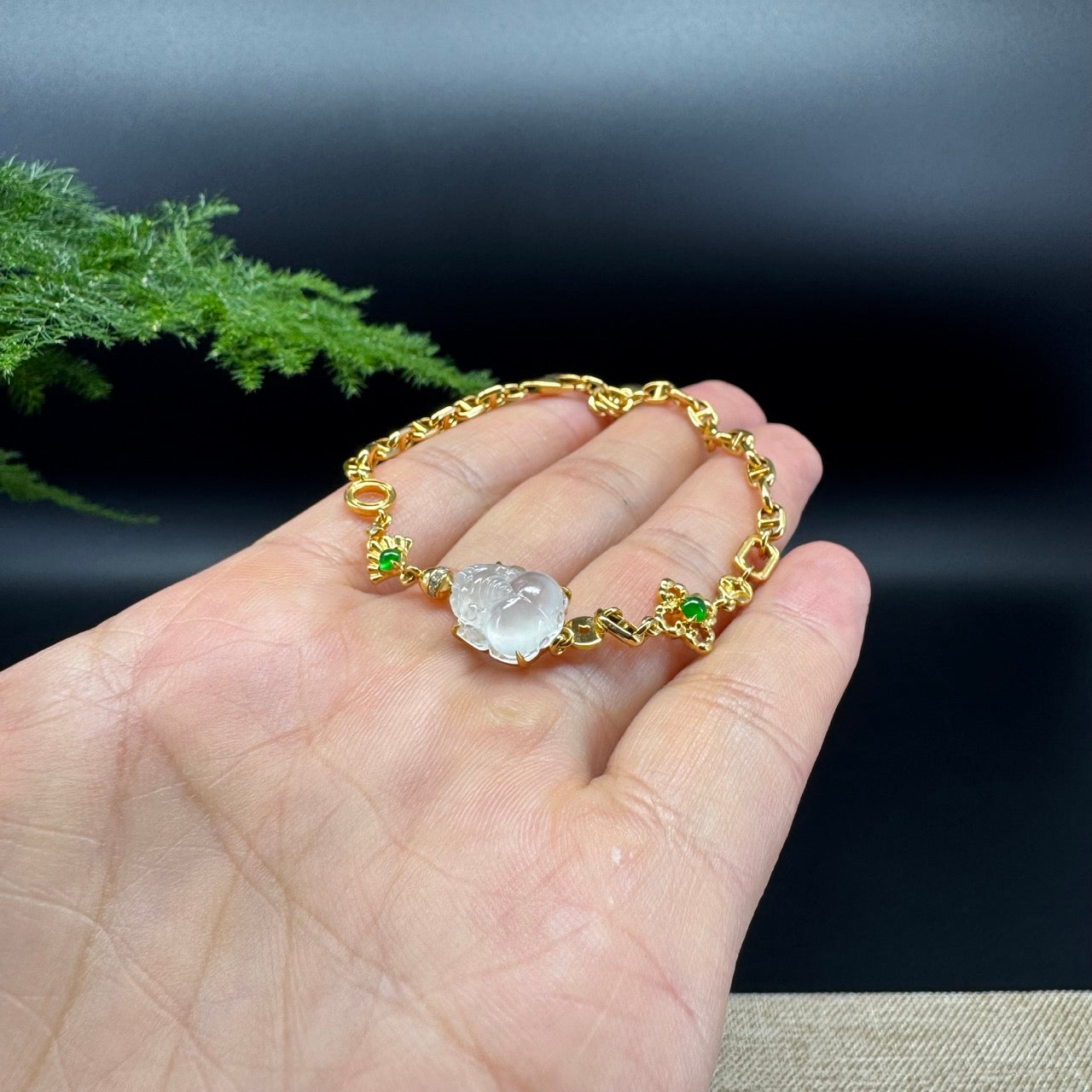 18K Yellow Gold Bracelet Set With Icy Jadeite Jade Pixiu