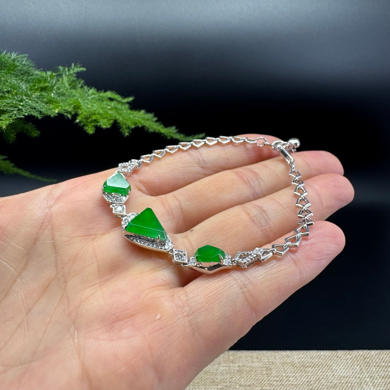18K White Gold Imperial Green Polygon Jadeite Jade Bracelet With Diamonds