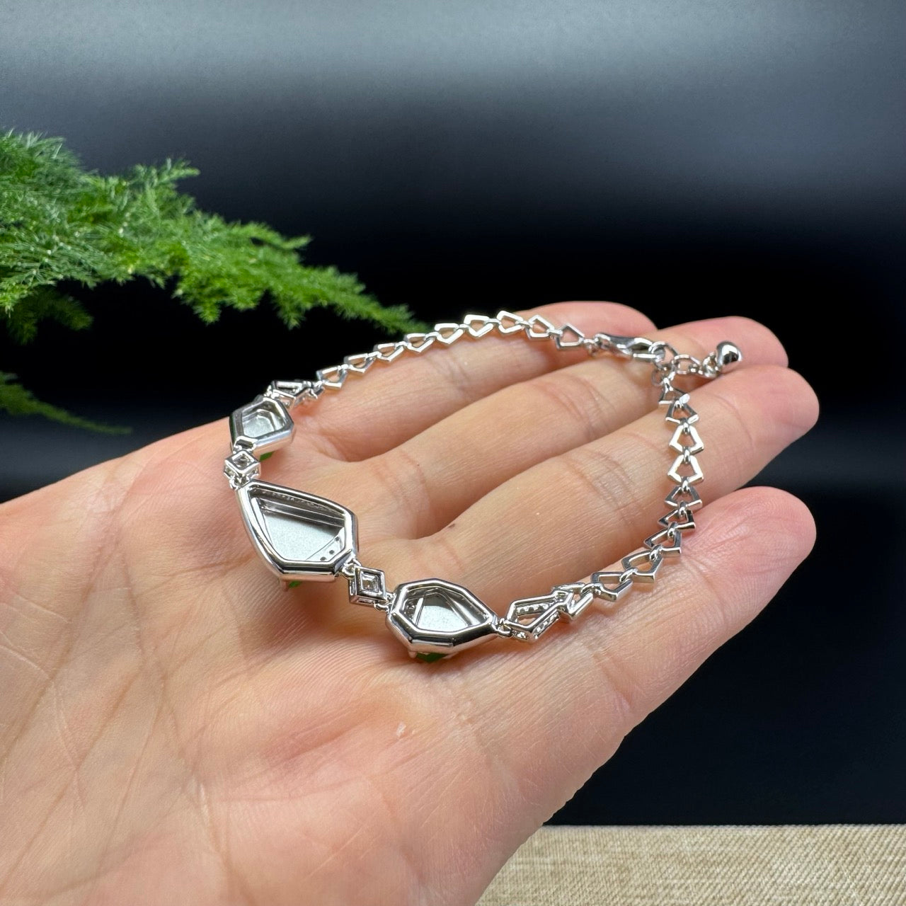 18K White Gold Imperial Green Polygon Jadeite Jade Bracelet With Diamonds