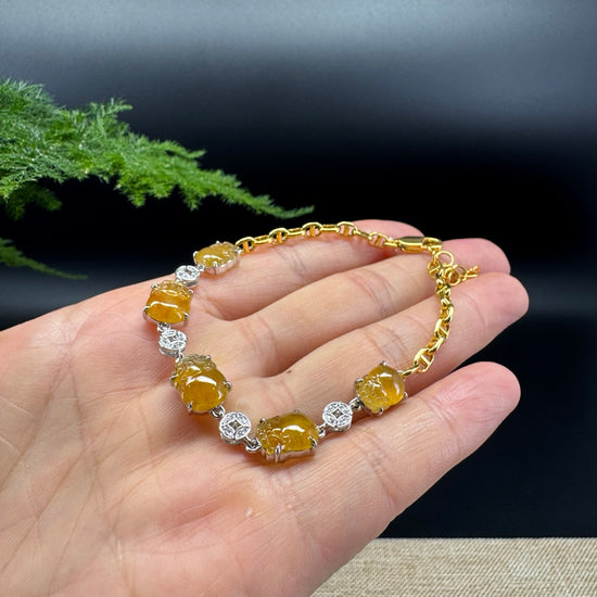 18K Gold Honey Yellow Pi Xiu Jadeite Jade Bracelet With Diamonds