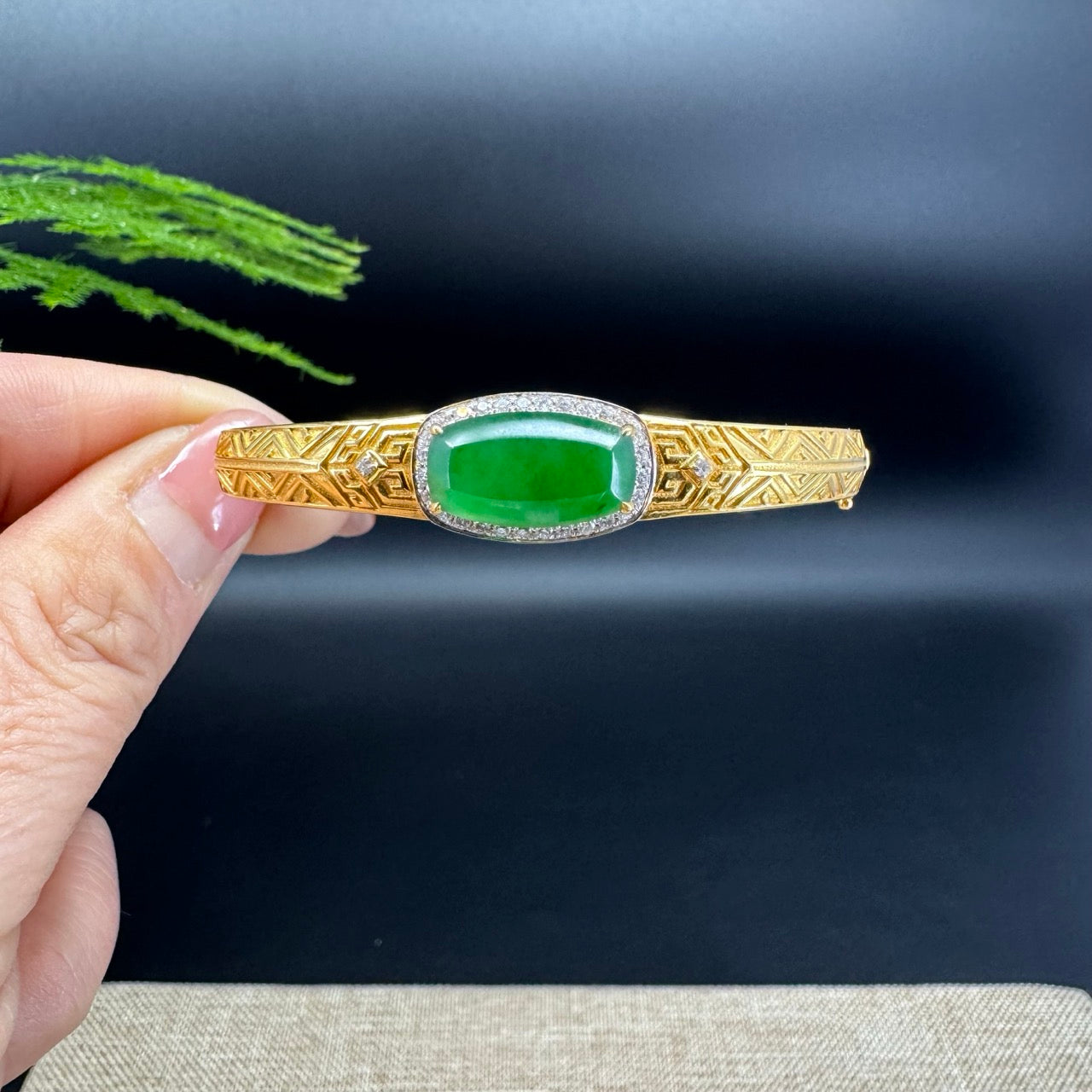 The bracelet color is imperial green.