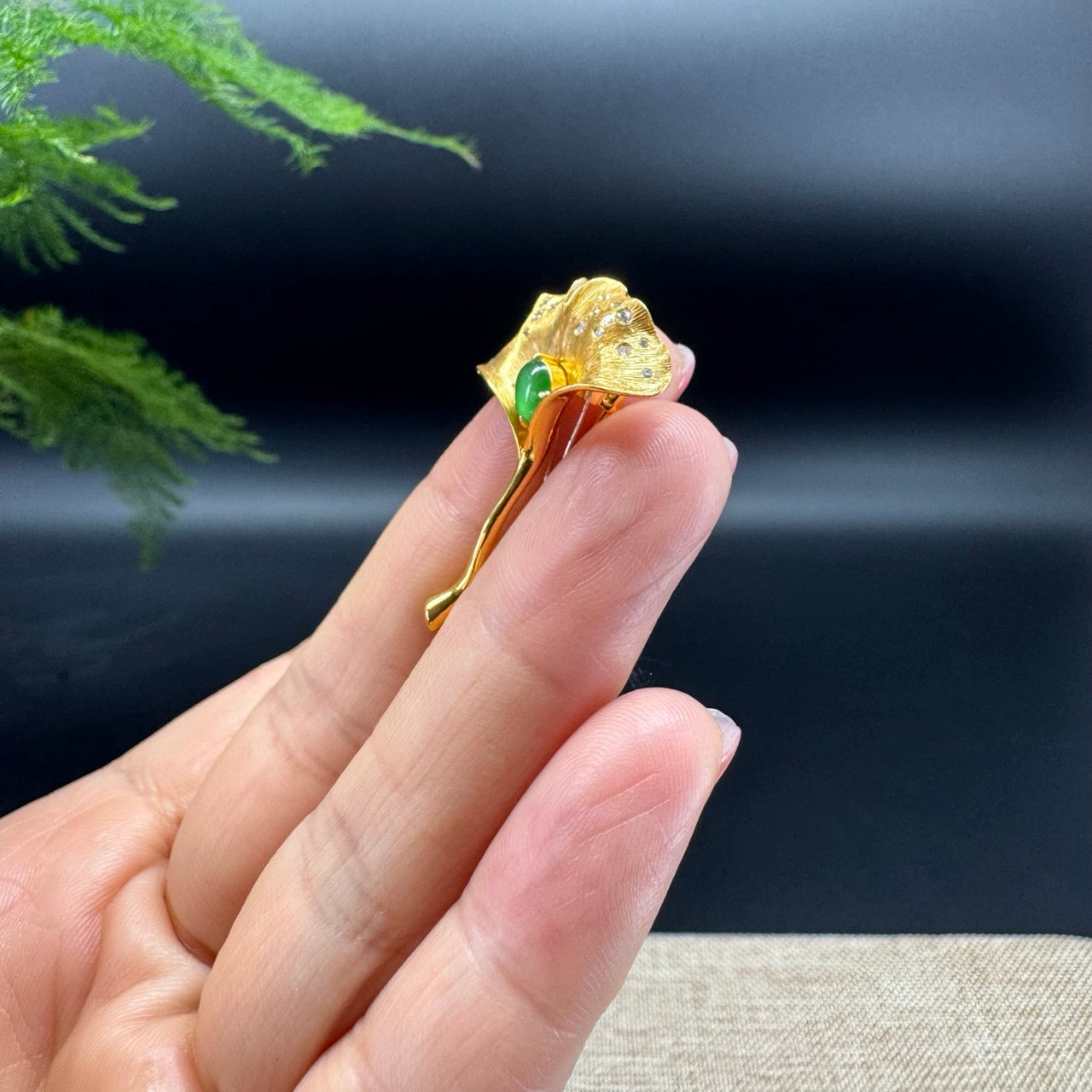 RealJade® "Ginkgo Leaf" 18K Yellow Gold Green Jadeite Jade Classic Brooch With Diamonds