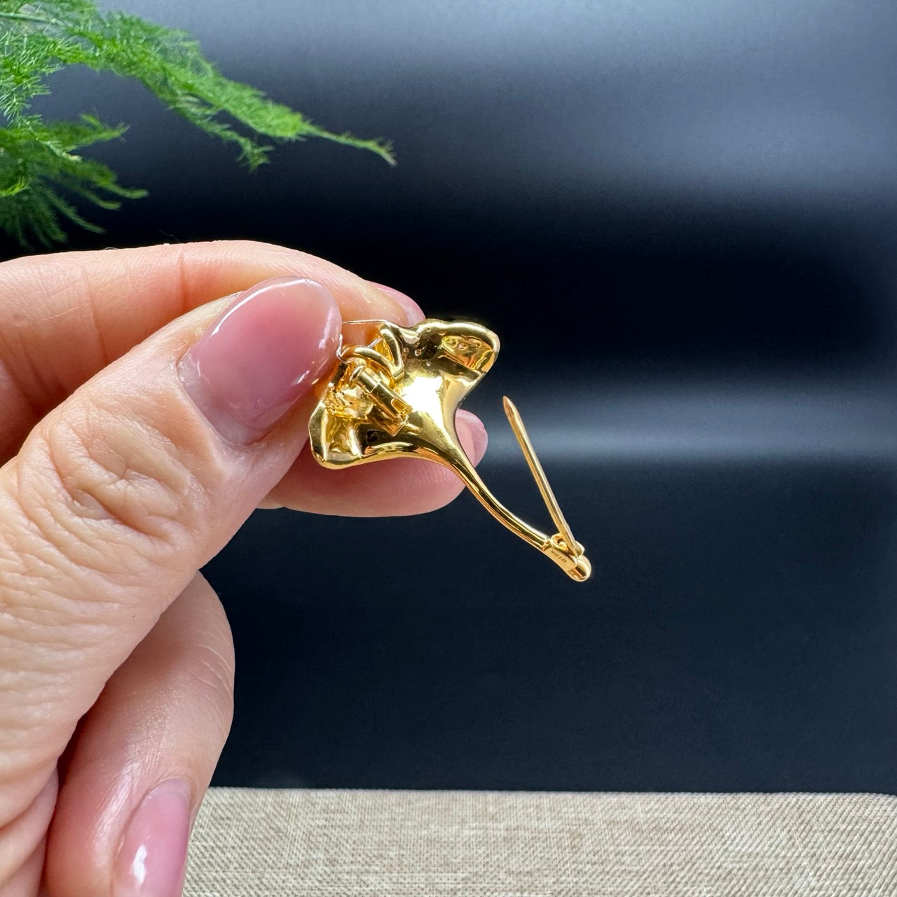 RealJade® "Ginkgo Leaf" 18K Yellow Gold Green Jadeite Jade Classic Brooch With Diamonds