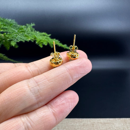 RealJade® 18k Yellow Gold Apple Green Jadeite Jade Oval Earrings With Diamonds