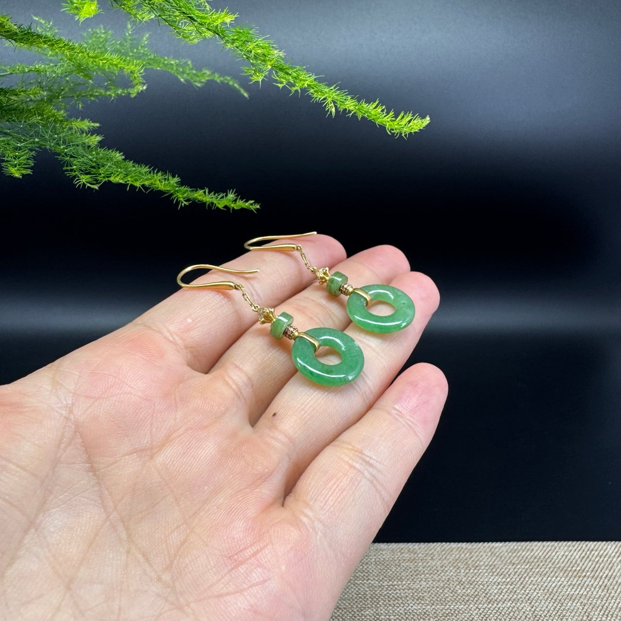 18k Yellow Gold Genuine Imperial Green Jadeite Jade Earrings With Diamonds