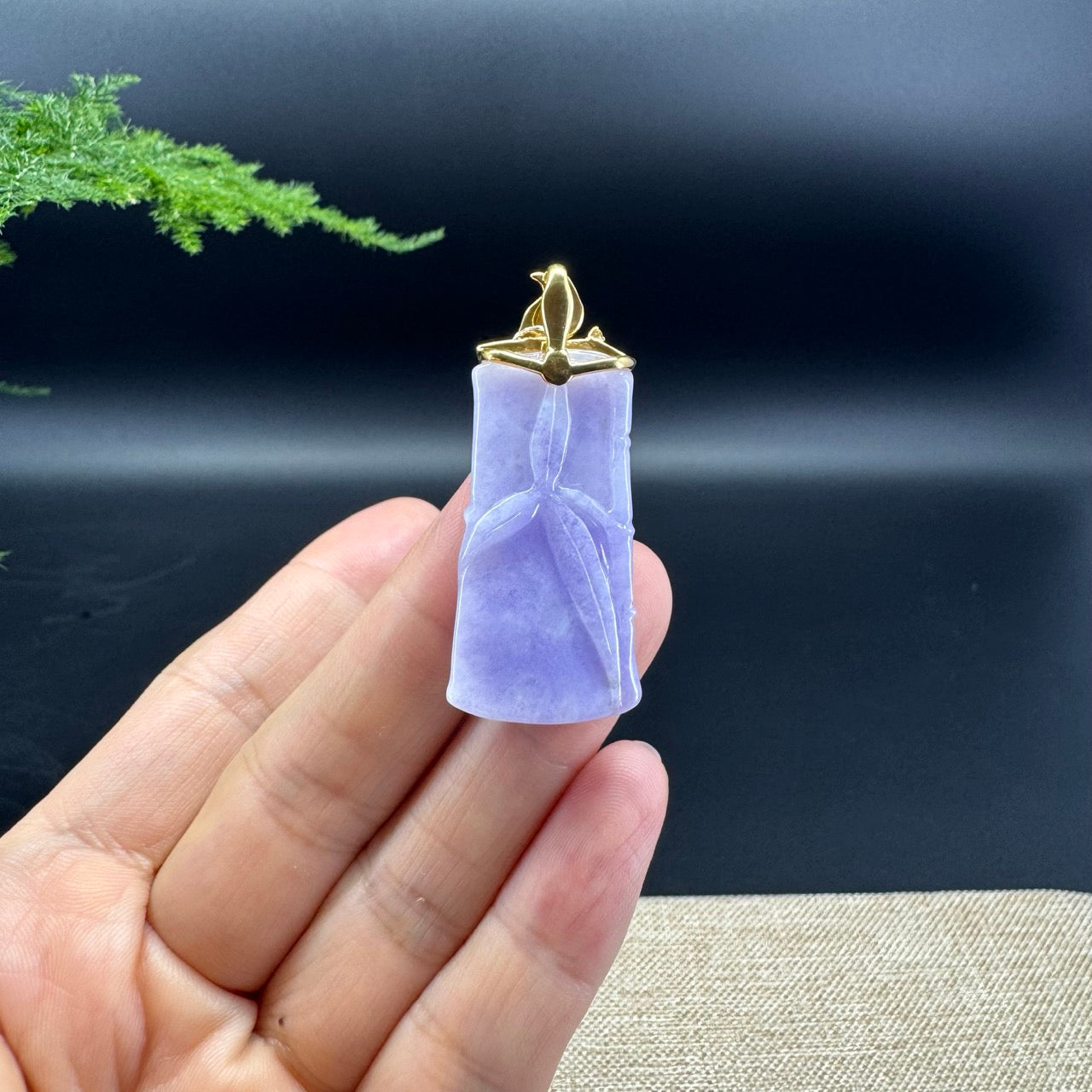 18k Yellow Gold Genuine Burmese Jadeite Bamboo Pendant Necklace With Diamond