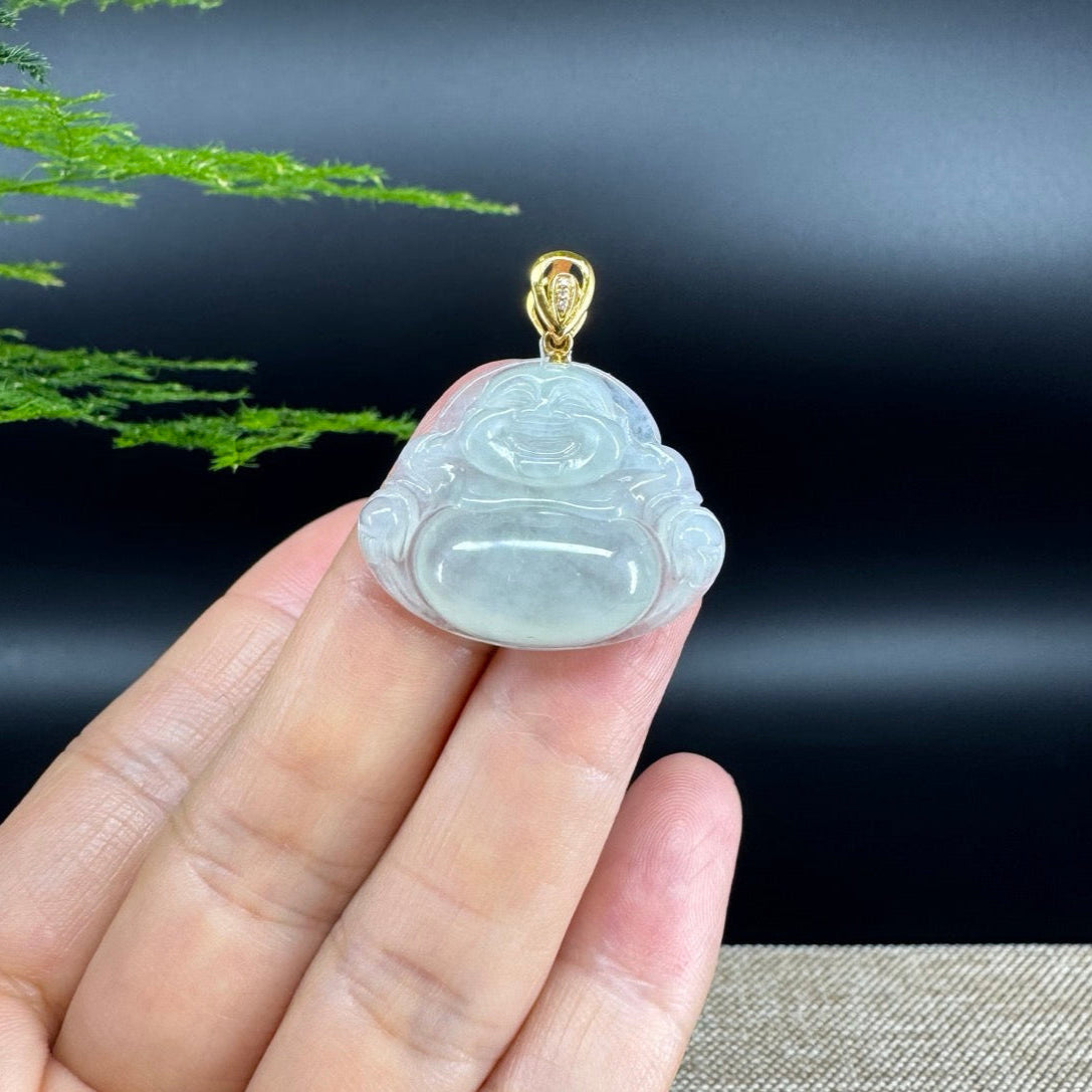 The pendant shape of the buddha.The pendant color is icy green.