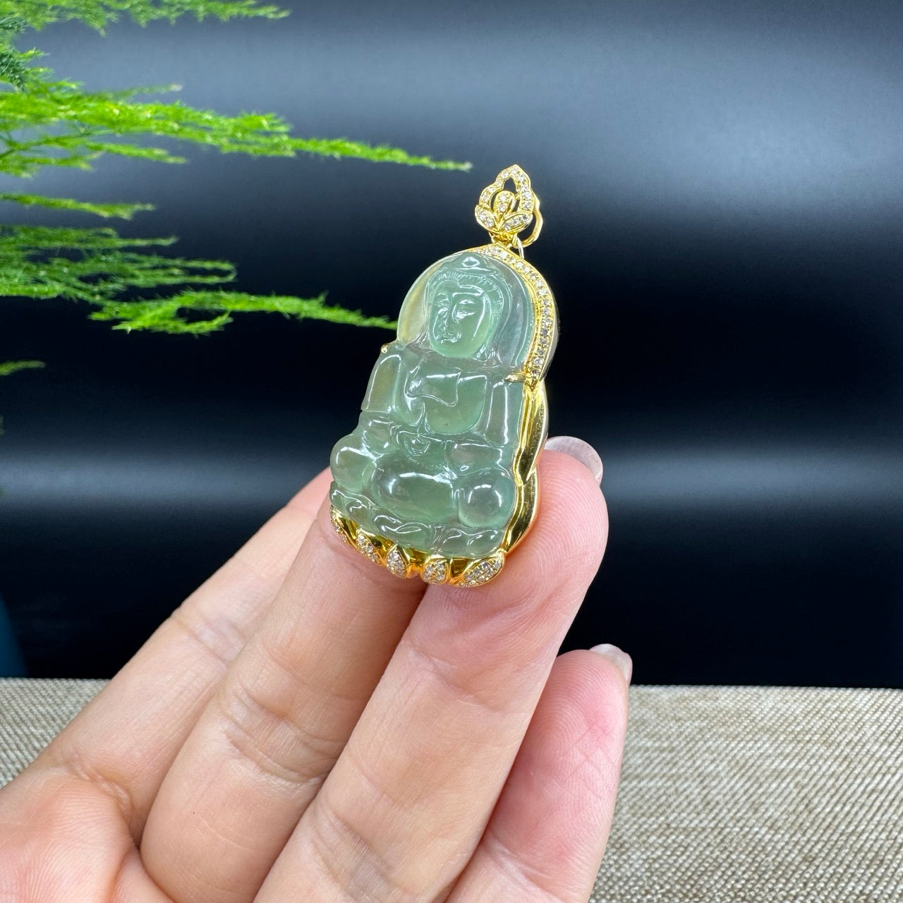 High-end 18K Yellow Gold Burmese Green Jadeite Jade Guanyin Pendant with Diamond
