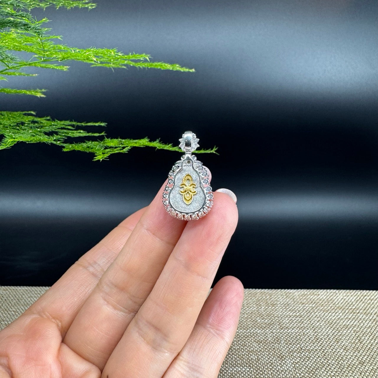 RealJade® Co. 18K White Gold Genuine Honey Yellow Jadeite Jade Hu Lu Necklace