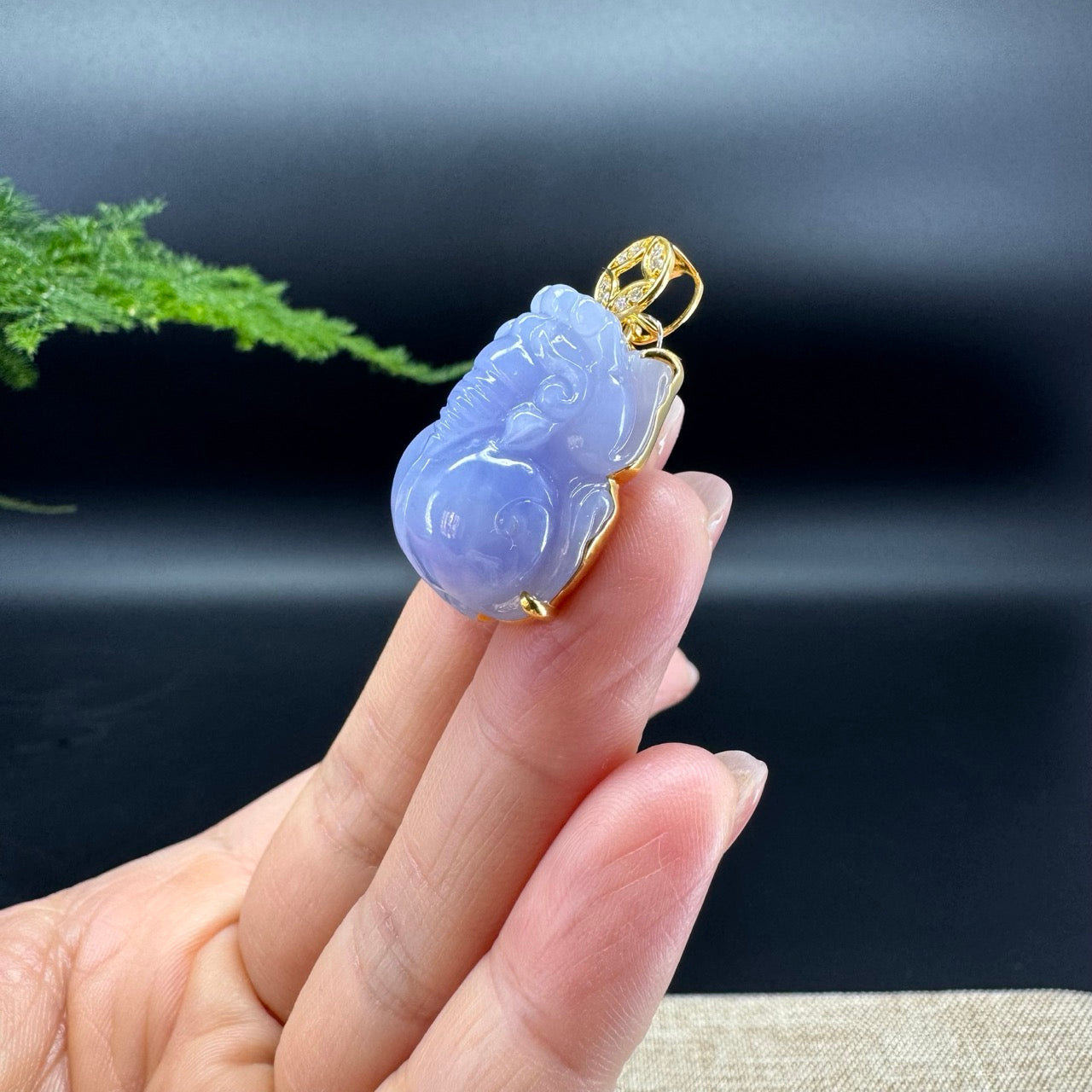 RealJade® Co. 18K Yellow Gold Genuine Lavender Jadeite Jade PiXiu Pendant