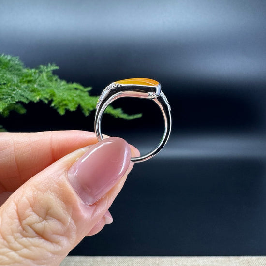 RealJade® 18k White Gold Natural Yellow & Green Jadeite Ring With Diamonds