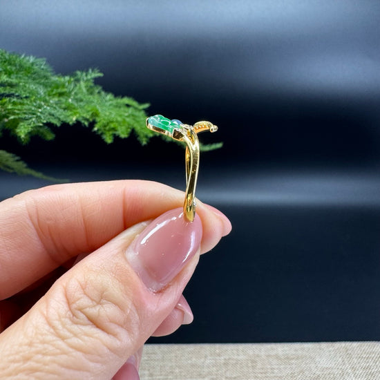 RealJade® 18k Yellow Gold Natural Jadeite Jade Magnolia Ring With Diamonds