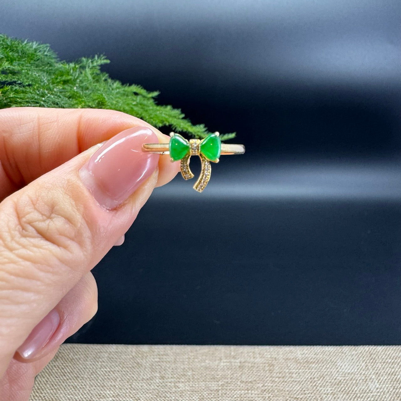 RealJade® 18K Yellow Gold Imperial Green Jadeite Jade Bowknot Ring With Diamonds