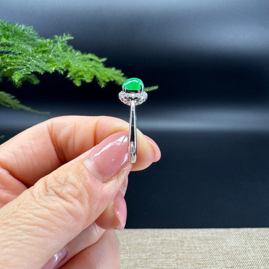RealJade® 18K White Gold Imperial Green Jadeite Jade Diamonds Ring