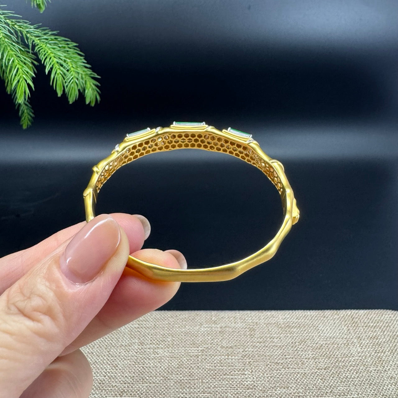 RealJade Luxury 18K Yellow Gold Genuine Green Jadeite Jade Bamboo Bangle With Diamonds