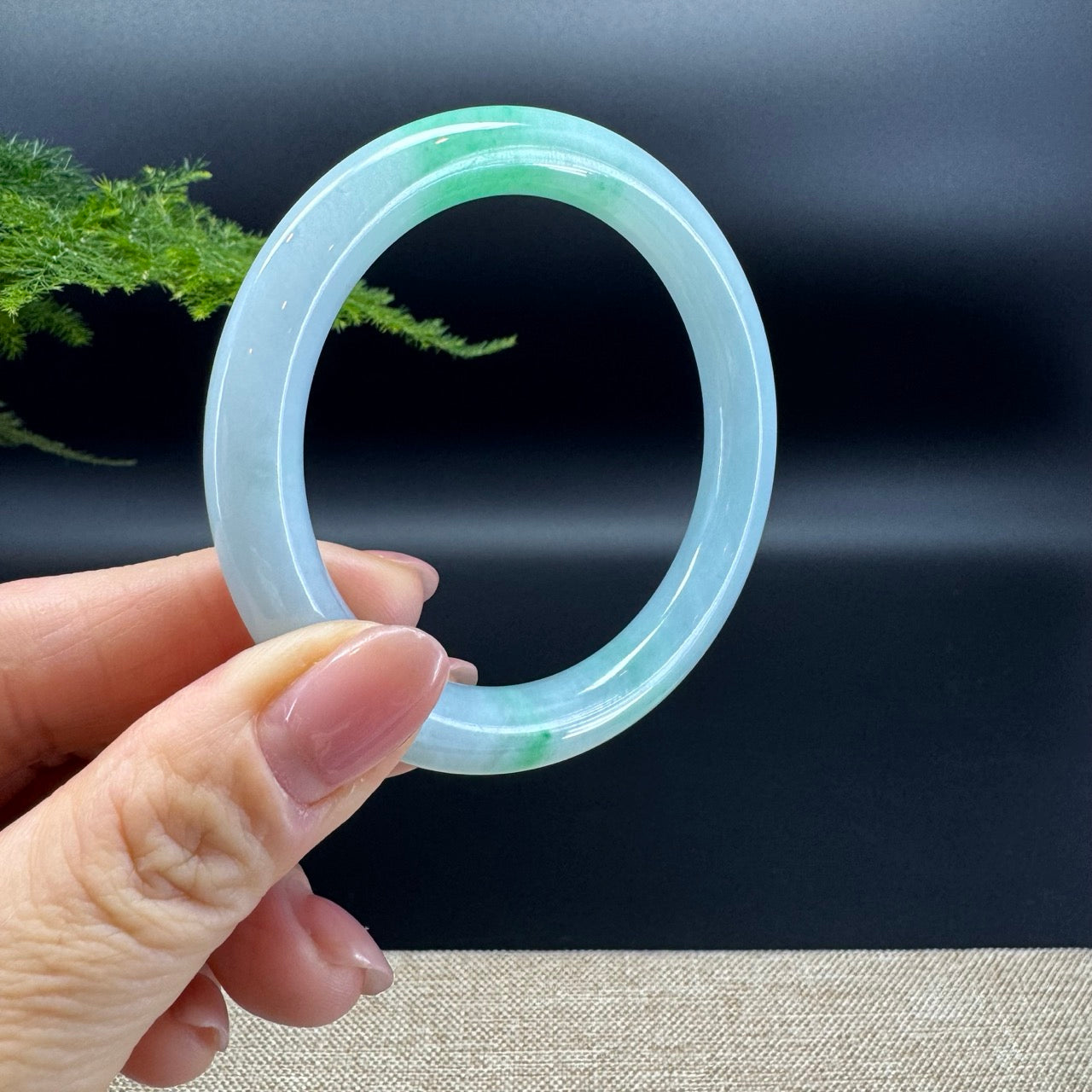 Genuine Burmese Spicy Green Jade Jadeite Bangle Bracelet (55.4mm)