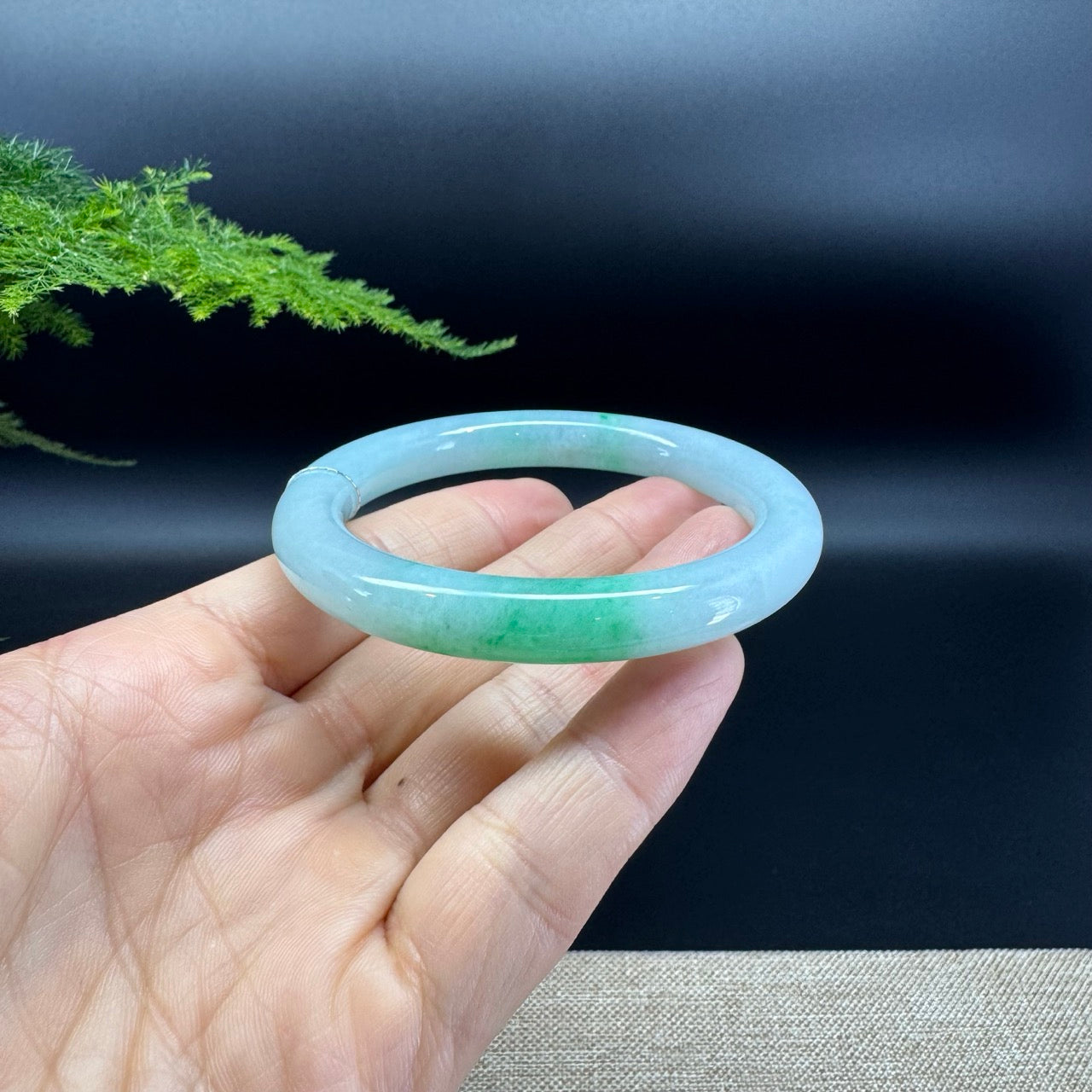 Genuine Burmese Spicy Green Jade Jadeite Bangle Bracelet (55.4mm)