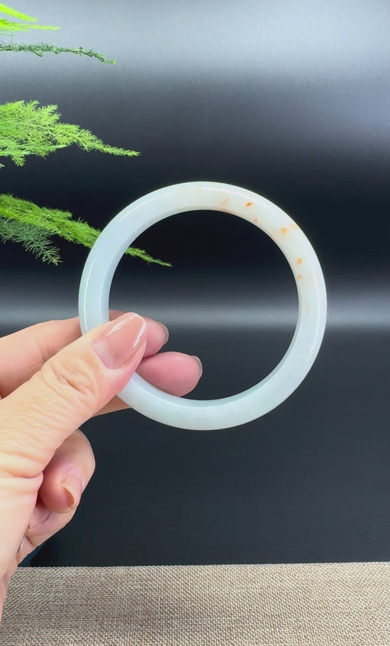 Load and play video in Gallery viewer, Genuine Burmese Yellow Green Jade Jadeite Bangle Bracelet ( 60.6mm )
