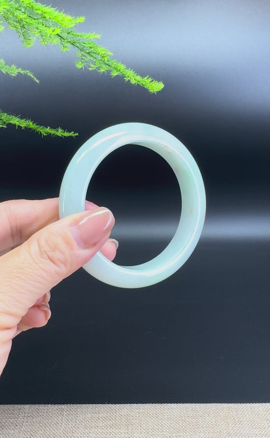 Load and play video in Gallery viewer, Genuine Burmese Green Jade Jadeite Bangle Bracelet ( 55.6mm )
