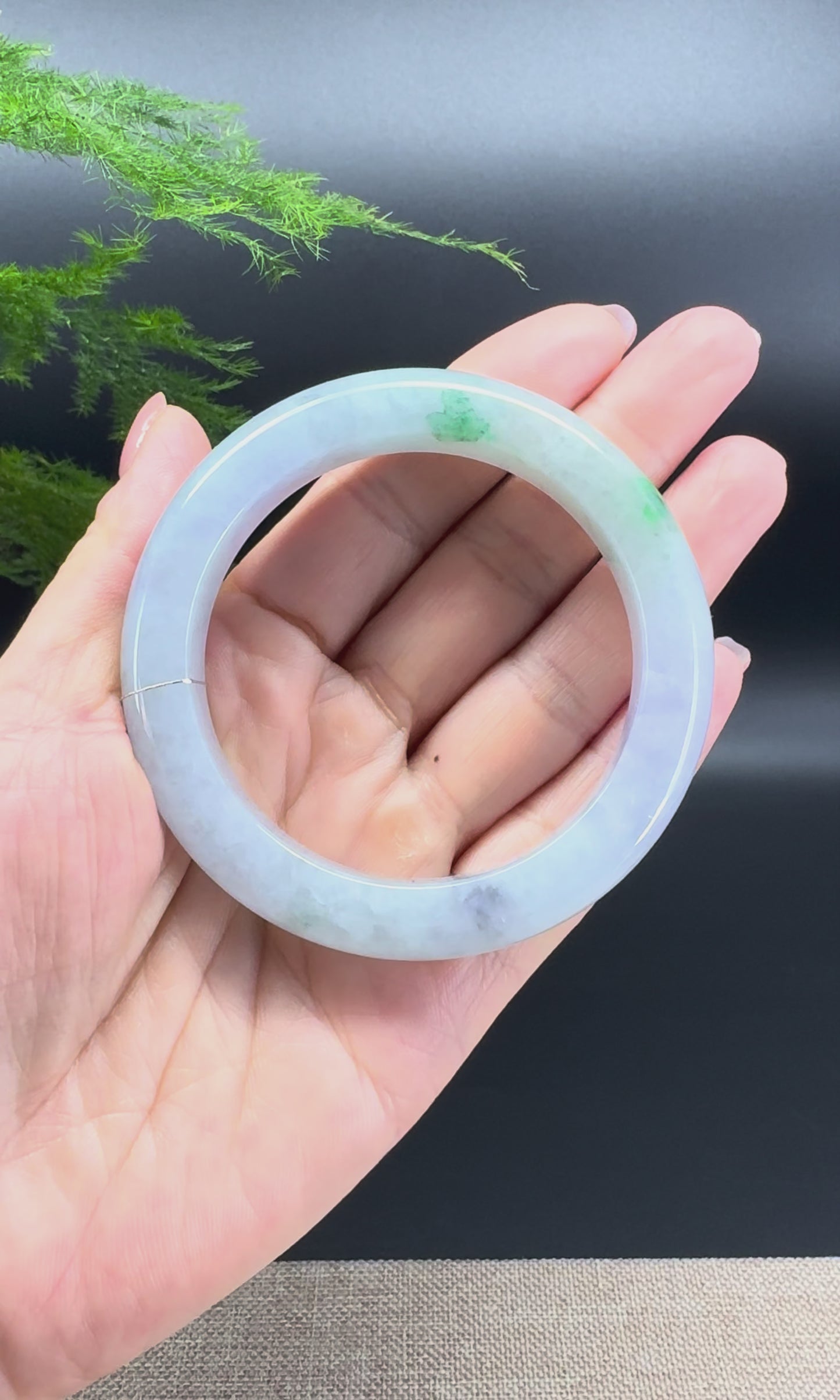 Load and play video in Gallery viewer, Genuine Burmese Lavender Green Jade Jadeite Bangle Bracelet ( 55.5mm )

