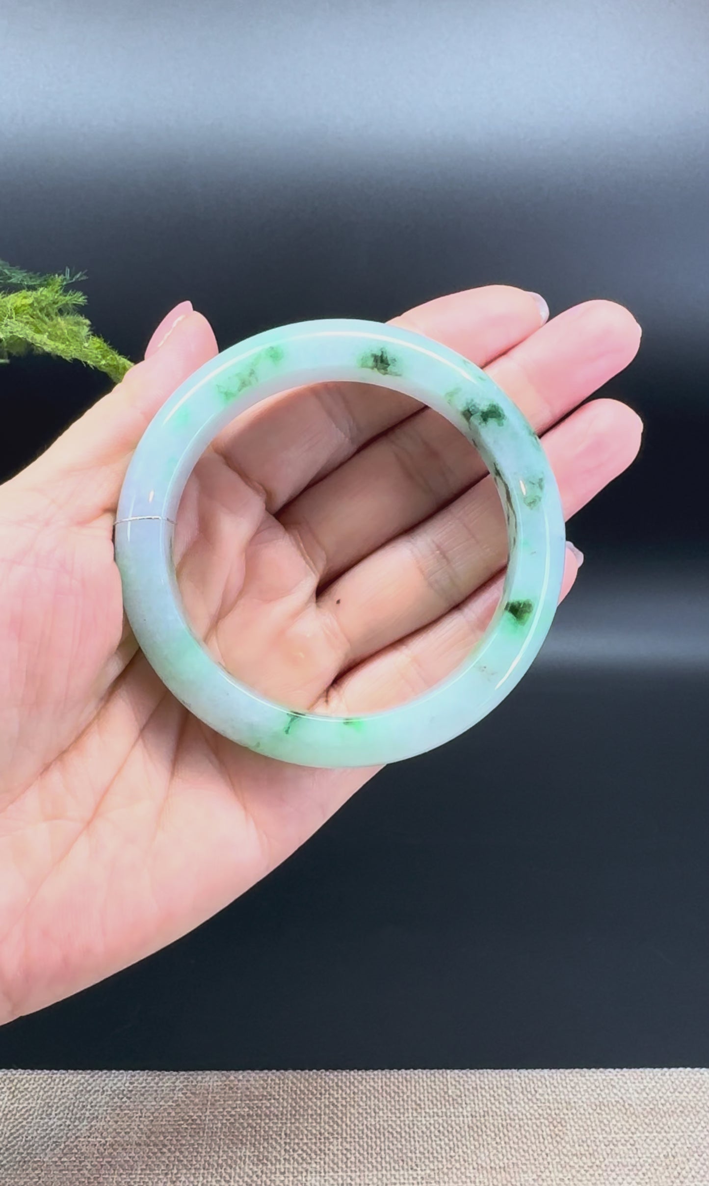 Load and play video in Gallery viewer, Genuine Burmese White Green Jade Jadeite Bangle Bracelet ( 57mm )
