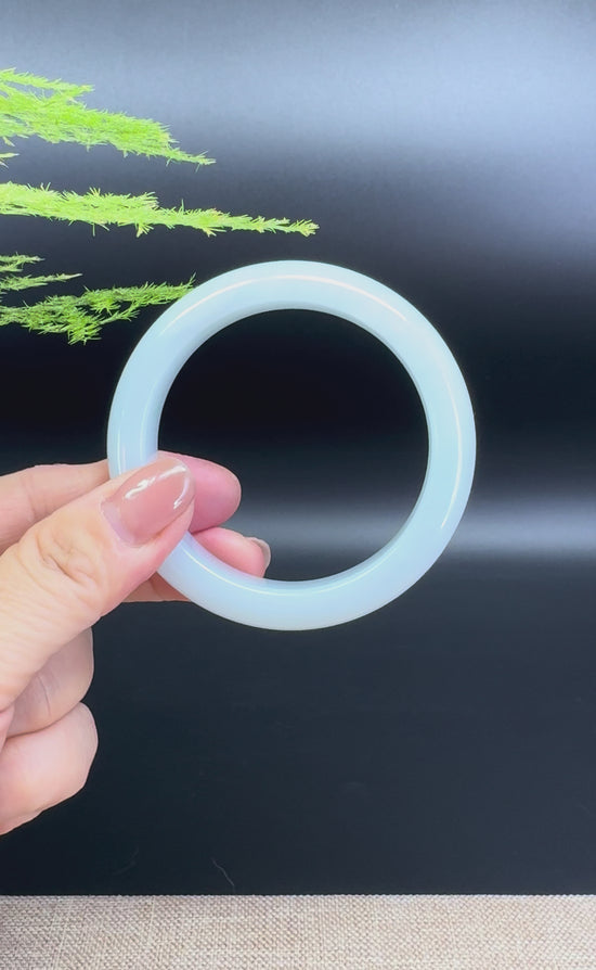 Load and play video in Gallery viewer, Genuine Burmese Lavender Green Jade Jadeite Bangle Bracelet ( 54.3mm )
