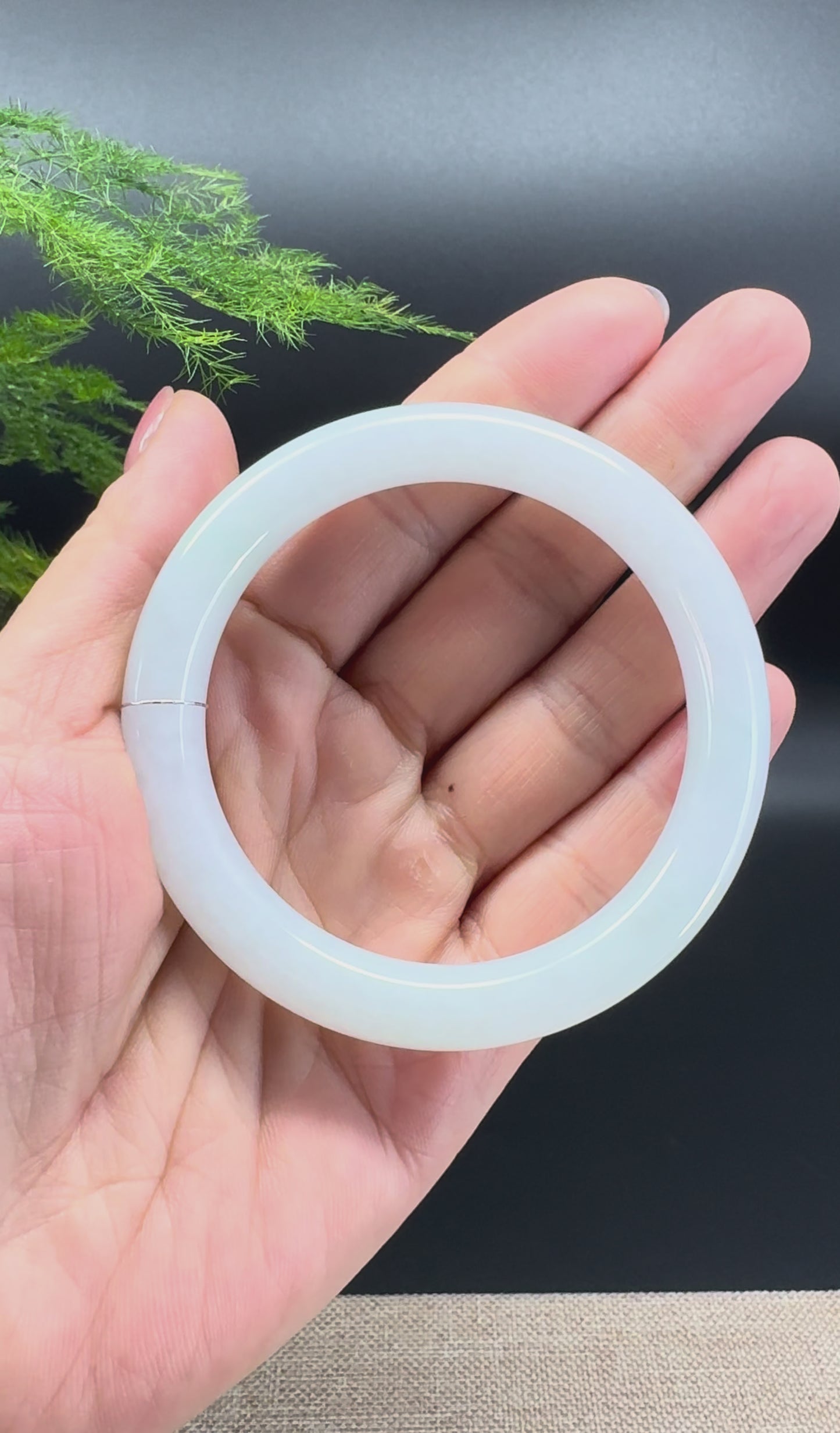 Genuine Burmese Icy Green Jade Jadeite Bangle Bracelet ( 54.8mm )